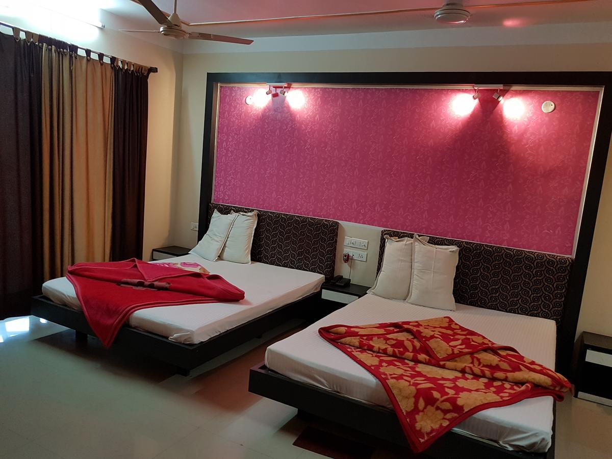 Hotel Swagatam International Tarapith Esterno foto