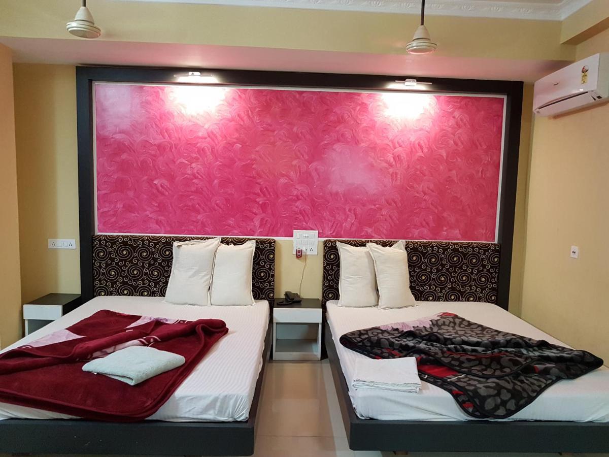 Hotel Swagatam International Tarapith Esterno foto